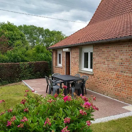 Des Sentiers Holiday home *