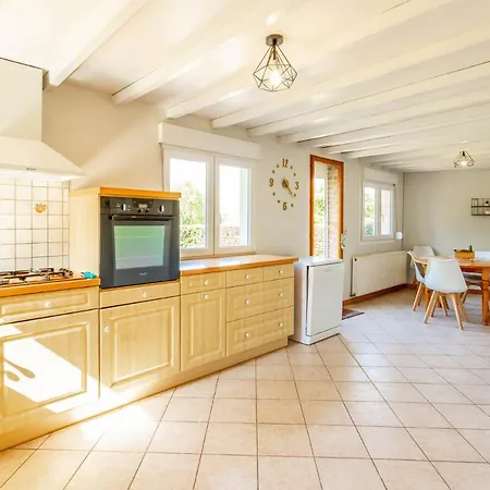 Des Sentiers Holiday home *
